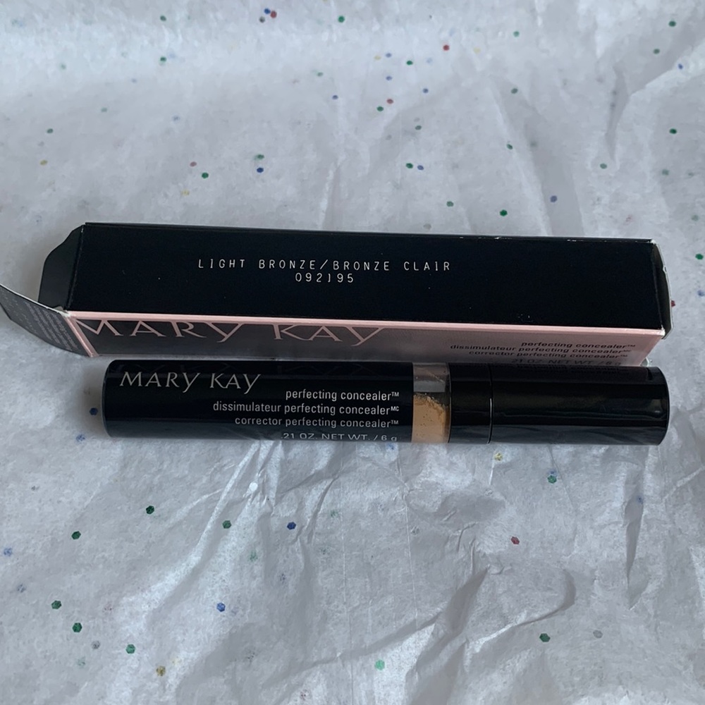 Perfecting concealer light bronze